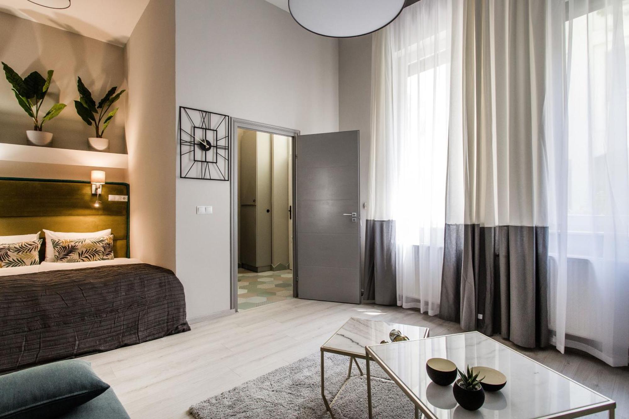 Elegant Duplex Near City Greenery บูดาเปสต์ ภายนอก รูปภาพ